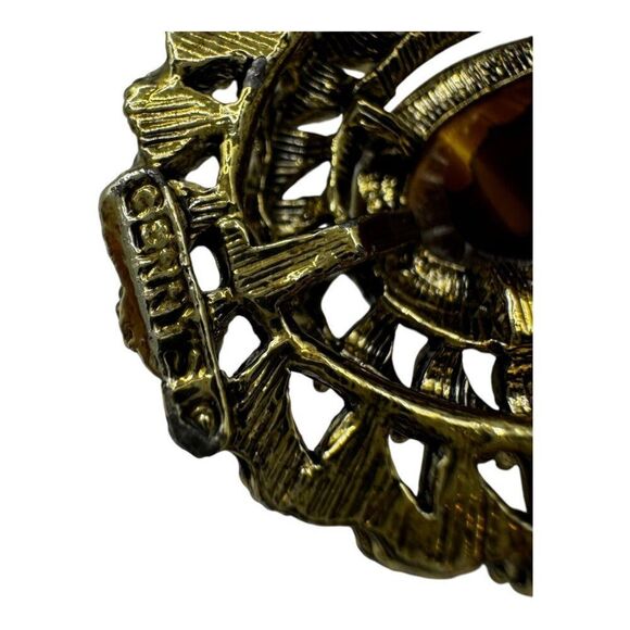 Vintage Gerris TCameo Brooch With Antiqued Gold-Tone Filigree & Brown Resin Oval - Picture 4 of 7